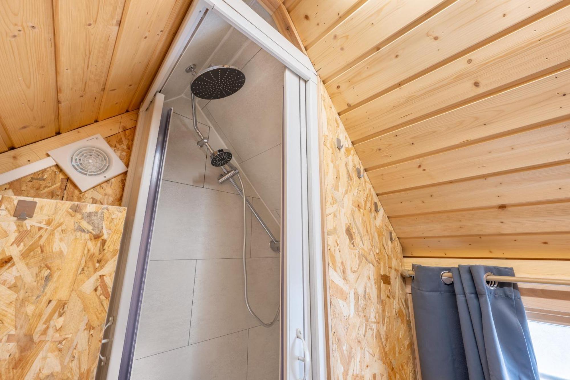 Logements Insolites A La Ferme - Yourte, Kota Ou Pod Farbus 客房 照片