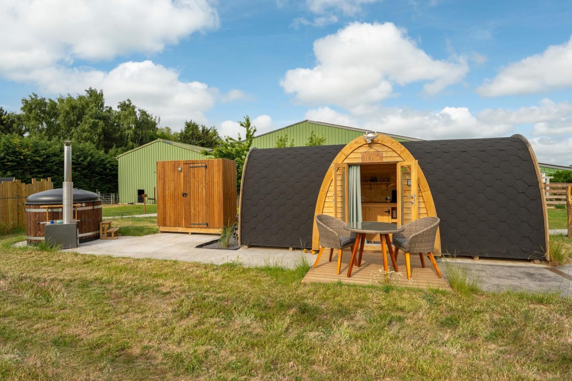 Logements Insolites A La Ferme - Yourte, Kota Ou Pod Farbus 客房 照片