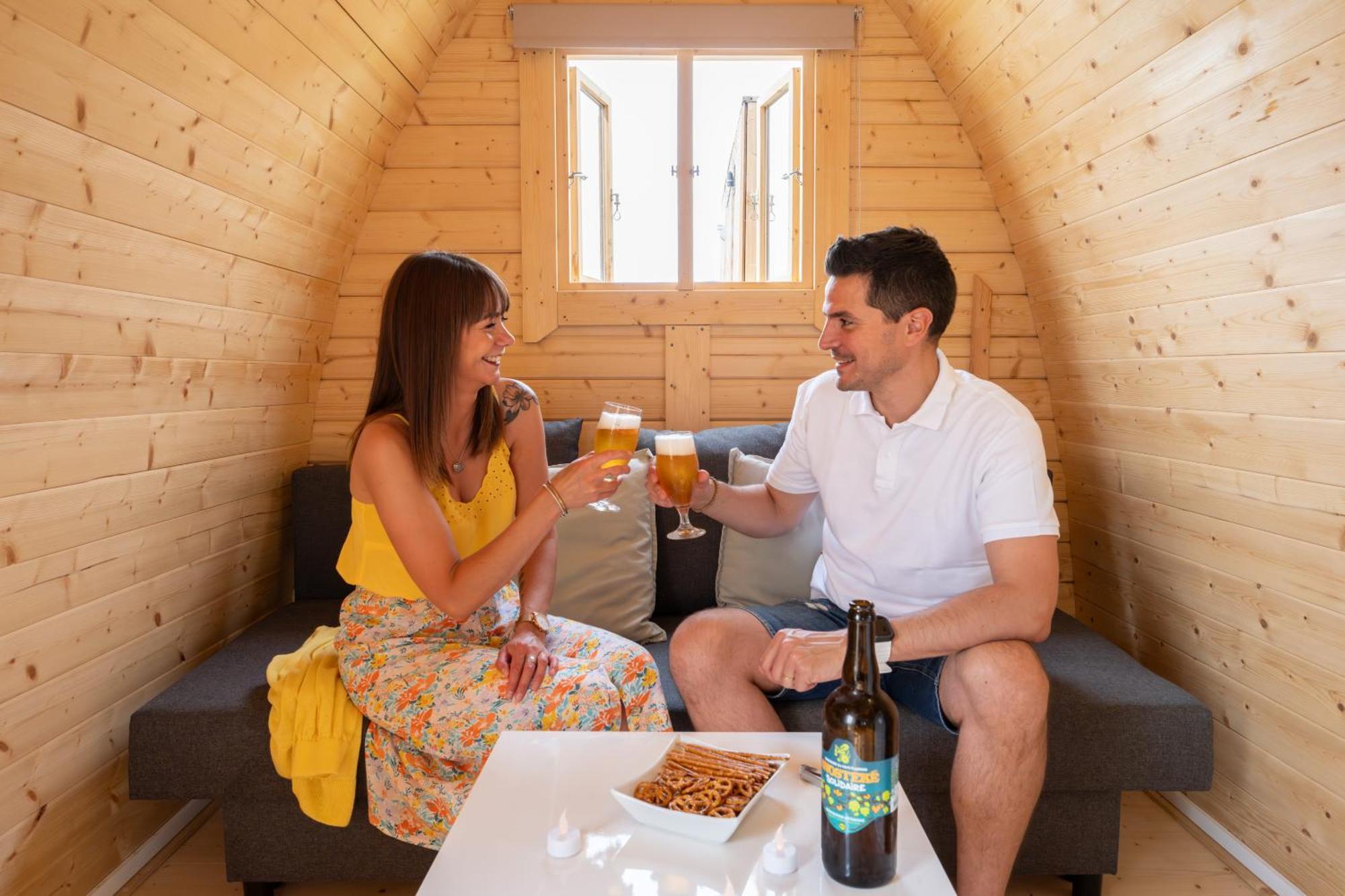 Logements Insolites A La Ferme - Yourte, Kota Ou Pod Farbus 客房 照片