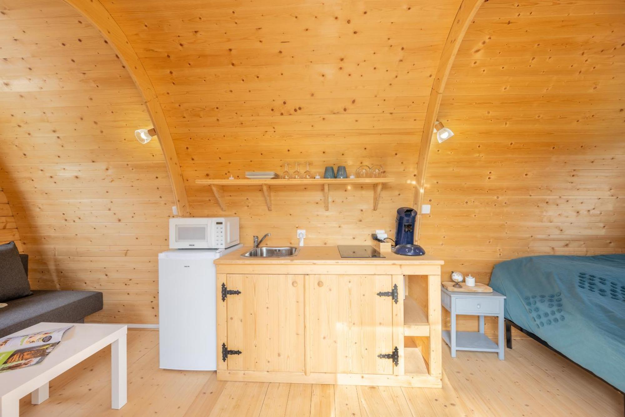 Logements Insolites A La Ferme - Yourte, Kota Ou Pod Farbus 客房 照片