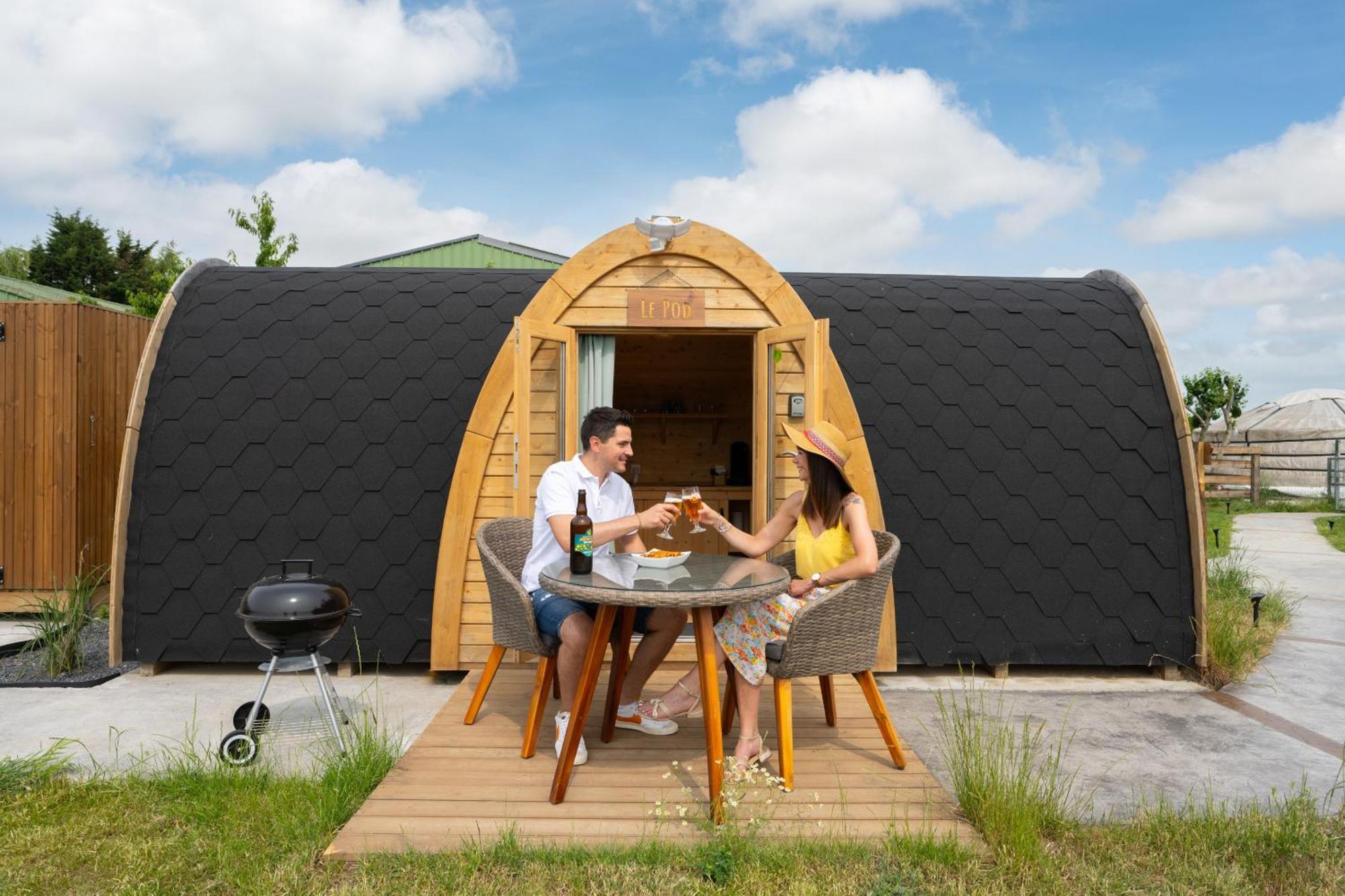 Logements Insolites A La Ferme - Yourte, Kota Ou Pod Farbus 客房 照片
